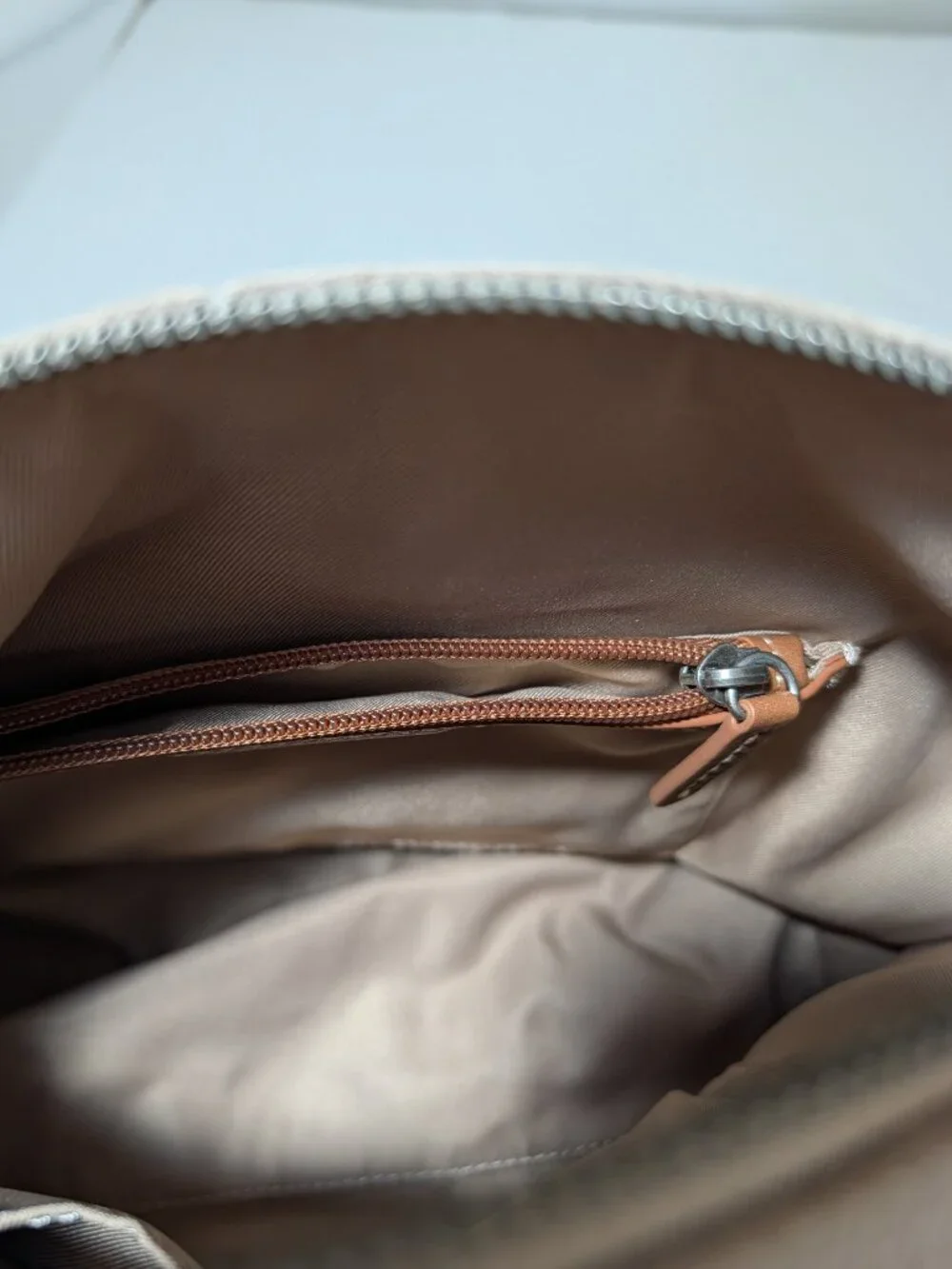 The SAK Pebble Leather Adjustable Top Handle Hobo Purse Cream OS